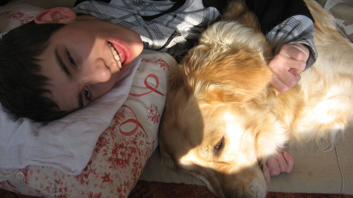 Třicet let se starají o předčasně narozeného syna, už jim ale dochází síly